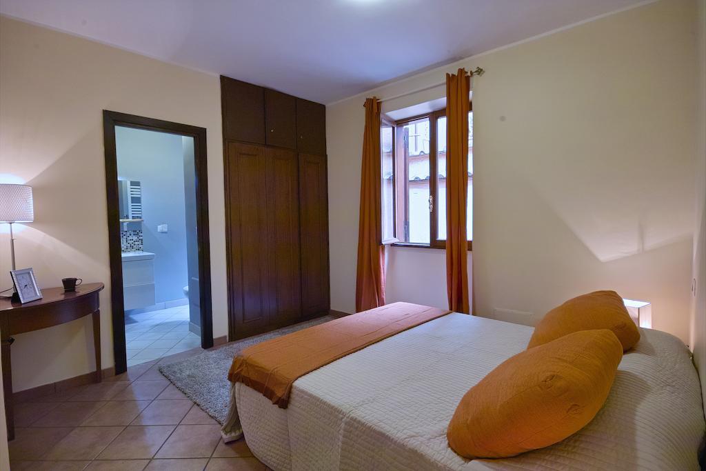Cortile House Roma Quarto foto