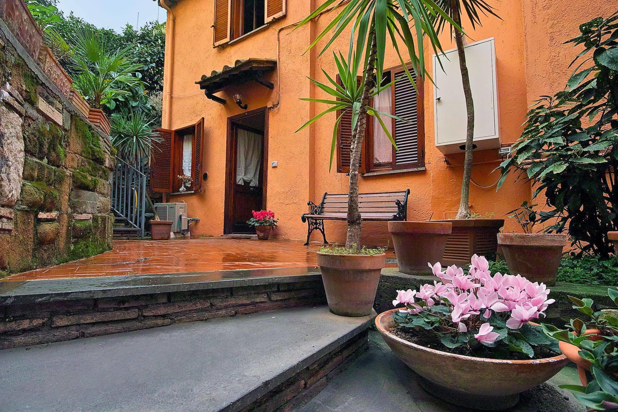 Cortile House Roma Exterior foto